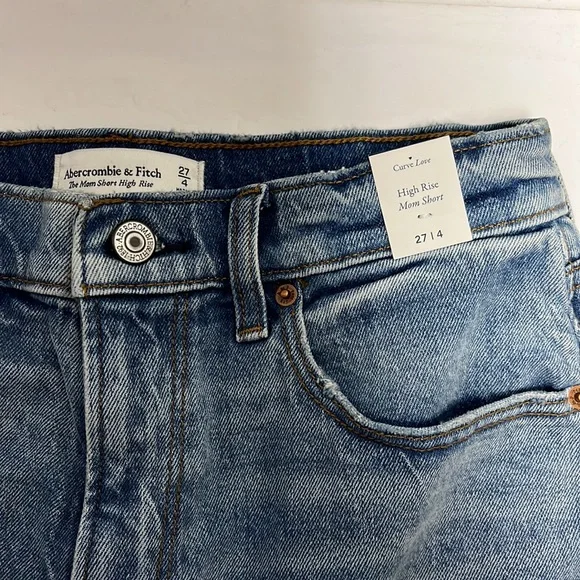 NWT Abercrombie curve love high rise mom shorts.  heart sequin pride shorts 27/4 - Picture 5 of 6